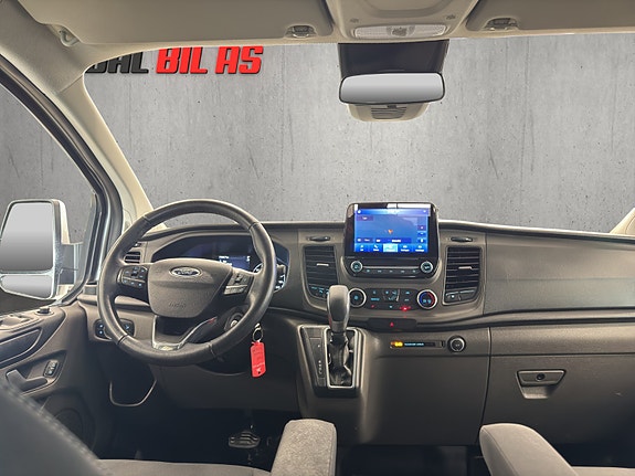 Ford Transit Custom 11 of 30