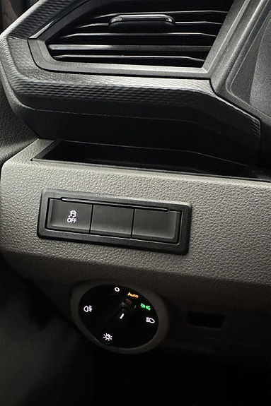 Volkswagen Transporter 26 of 30