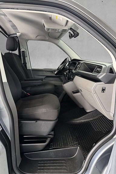Volkswagen Transporter 16 of 30