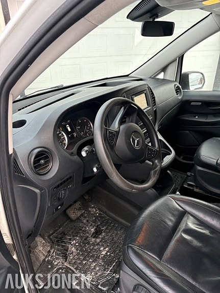 Mercedes-Benz vito 10 of 19
