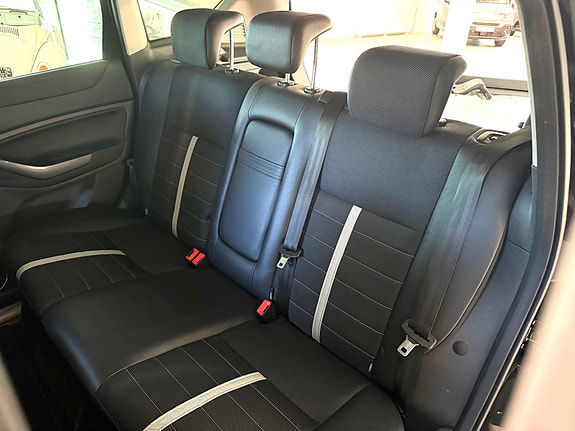 Ford Kuga 13 of 15