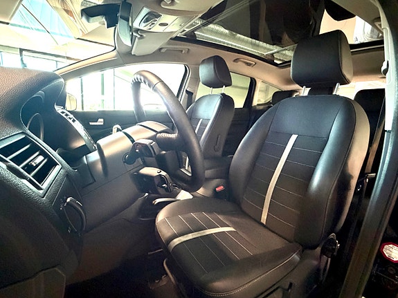 Ford Kuga 10 of 15