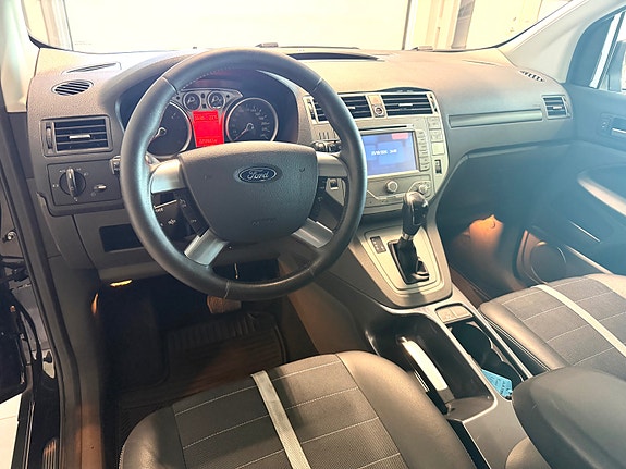 Ford Kuga 12 of 15