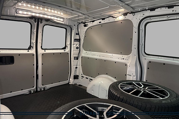 Mercedes-Benz Vito 119 15 of 23