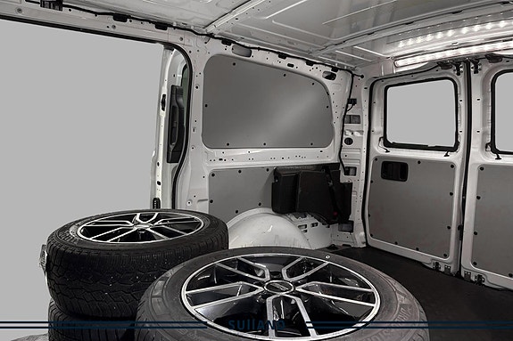 Mercedes-Benz Vito 119 16 of 23