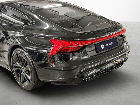 Audi e-tron GT 4 of 30