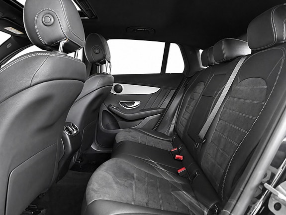 Mercedes-Benz EQC400 18 of 19