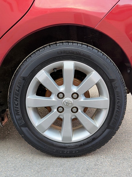 Toyota Yaris 15 of 30