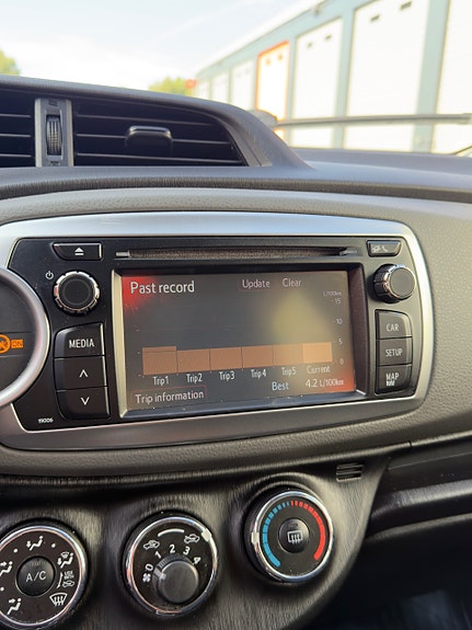 Toyota Yaris 29 of 30