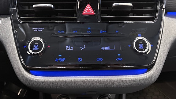 Hyundai IONIQ 29 of 30