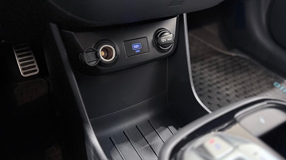Hyundai IONIQ 30 of 30
