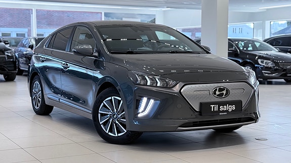 Hyundai IONIQ 2 of 30