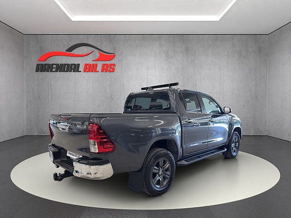 Toyota HiLux 5 of 28