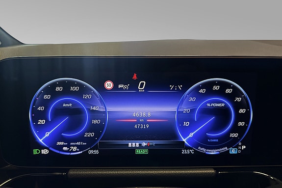 Mercedes-Benz EQA250+ 15 of 20