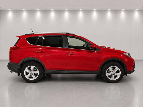 Toyota RAV4 6 of 15