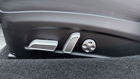 Tesla Model 3 12 of 21