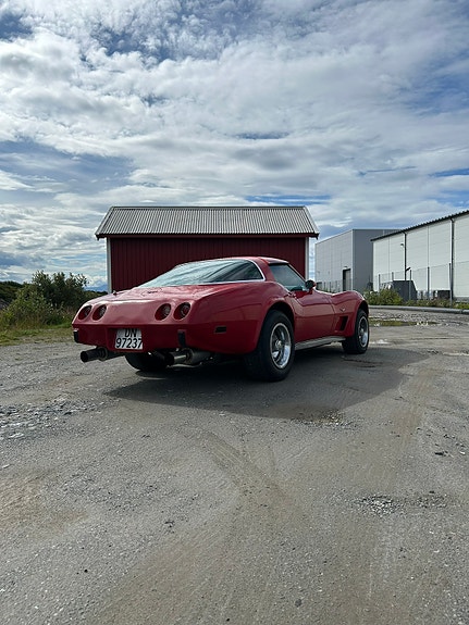Chevrolet Corvette 13 of 26