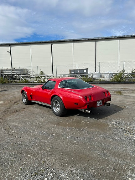 Chevrolet Corvette 4 of 26