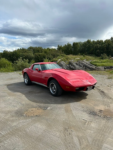 Chevrolet Corvette 2 of 26