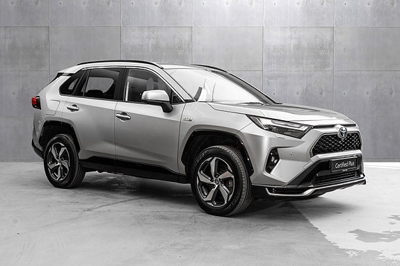 Toyota RAV4 Plug-in Hybrid 7 of 25