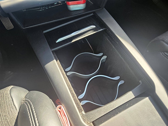 Tesla Model X 9 of 23