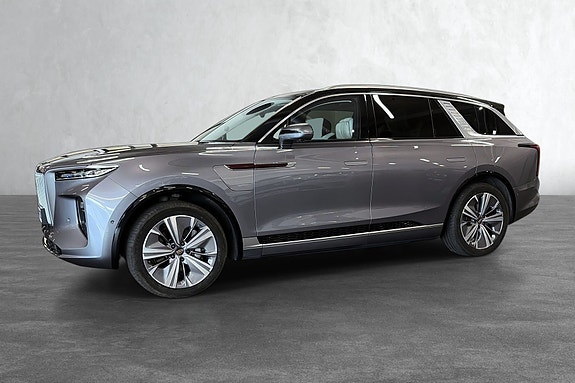 Hongqi E-HS9 2 of 17