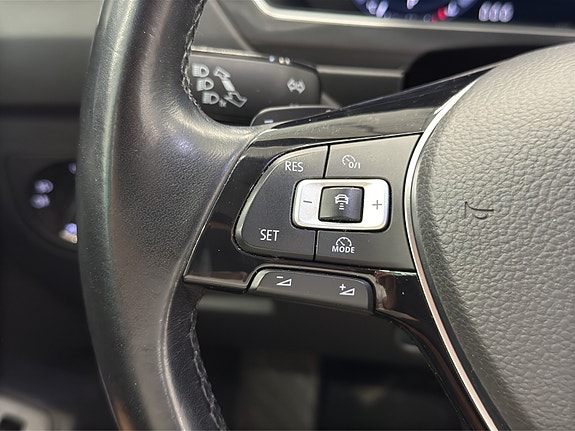 Volkswagen Tiguan 25 of 30