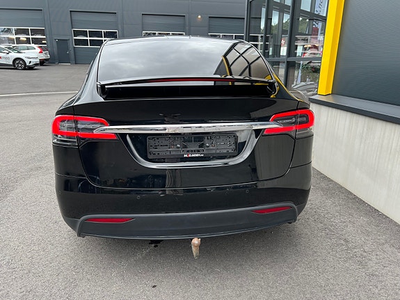 Tesla Model X 6 of 30