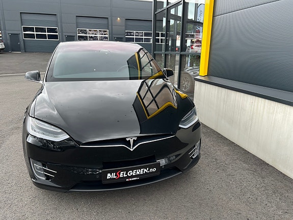 Tesla Model X 3 of 30
