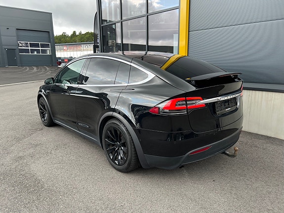 Tesla Model X 5 of 30
