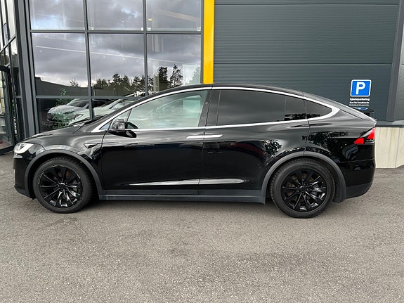 Tesla Model X 2 of 30