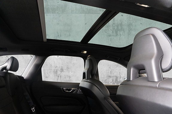Volvo XC60 29 of 30