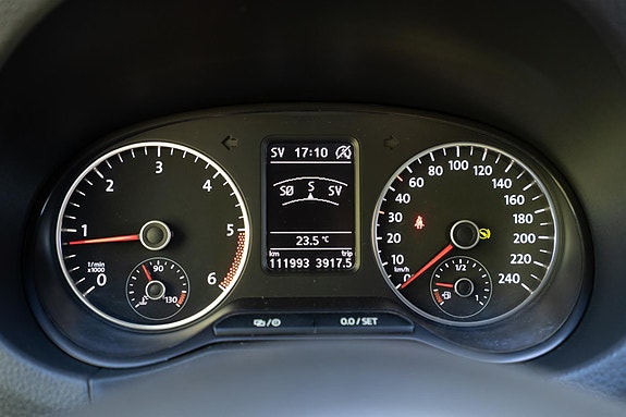 Volkswagen Amarok 23 of 30