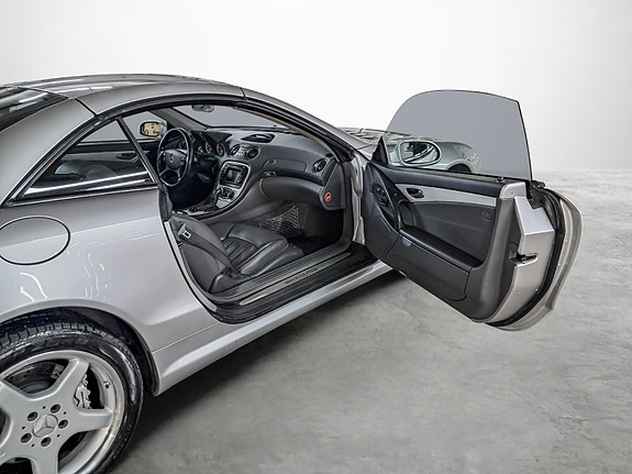 Mercedes-Benz SL55 21 of 24
