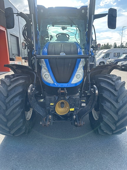 Bilde 15 av New Holland T5.140 AutoCommand
