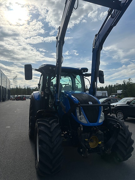 Bilde 4 av New Holland T5.140 AutoCommand