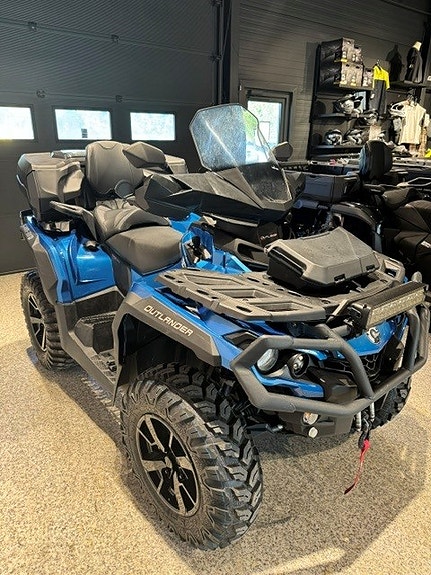 Can-Am Outlander Max XT 650 T 4 of 11