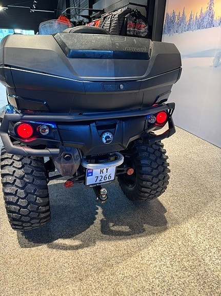 Can-Am Outlander Max XT 650 T 8 of 11