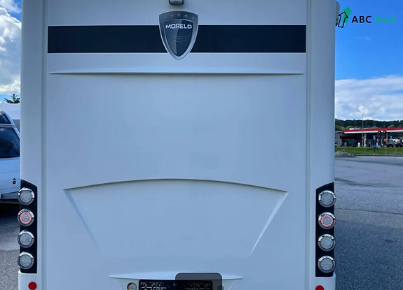 Morelo Home 82 LS // IVECO // luftfj. bak // Lav km 34 900 // Skinninteriør // Solcelle / ALDE // El. senkes. // El.støtteben // Fast wc/tank 6 of 30