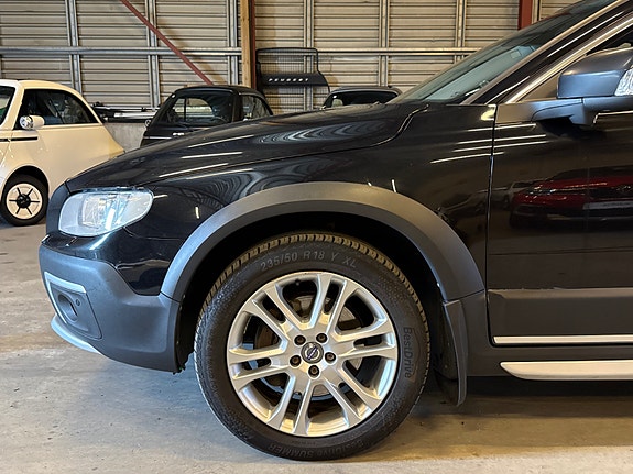 Volvo XC70 11 of 30