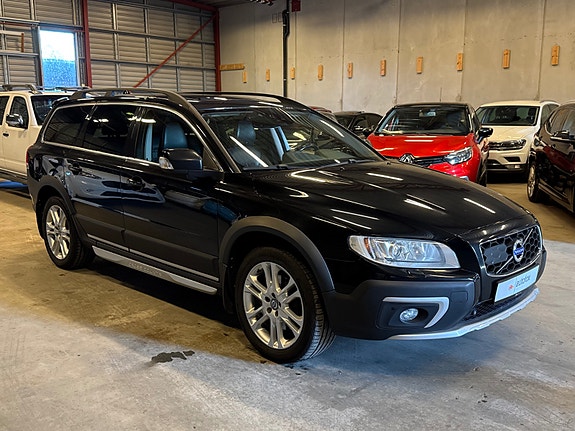 Volvo XC70 4 of 30