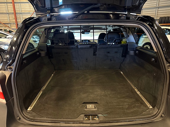 Volvo XC70 26 of 30