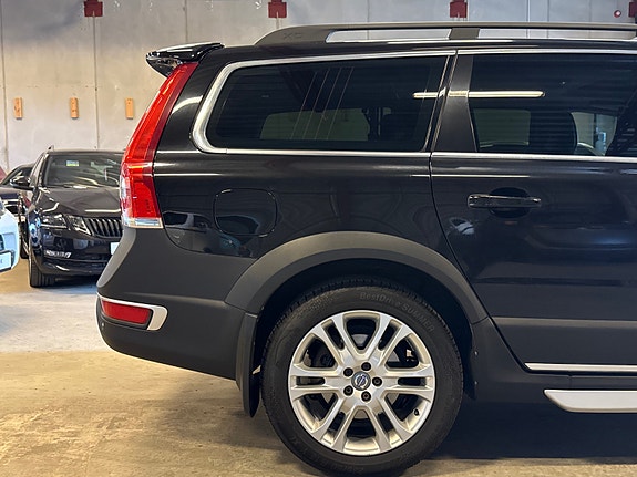 Volvo XC70 6 of 30