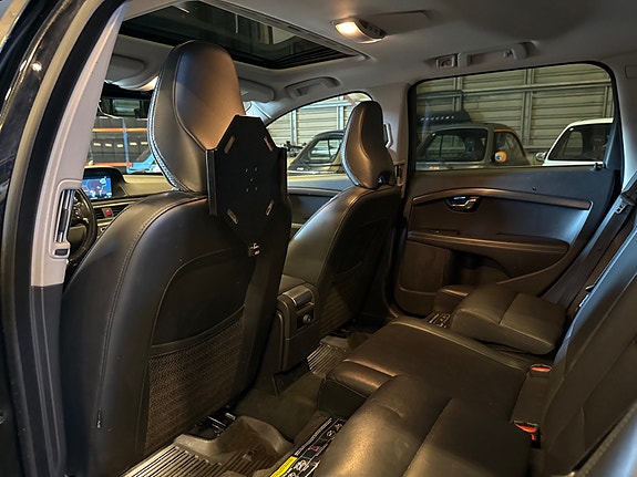 Volvo XC70 24 of 30