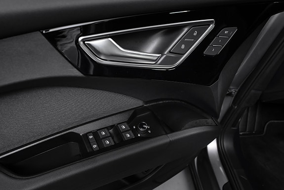 Audi Q4 e-tron 27 of 30
