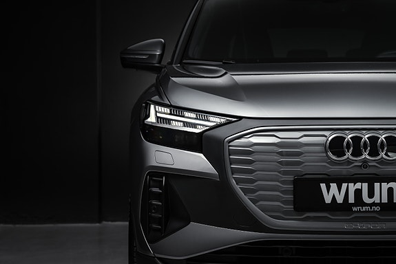 Audi Q4 e-tron 7 of 30