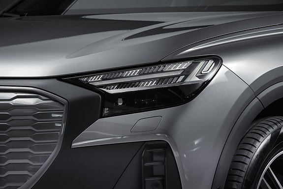 Audi Q4 e-tron 4 of 30