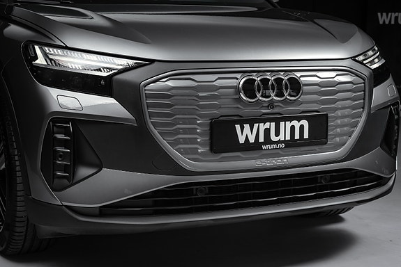Audi Q4 e-tron 10 of 30