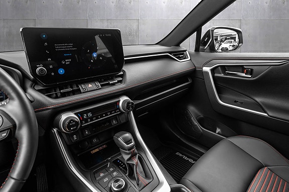 Toyota RAV4 Plug-in Hybrid 11 of 25