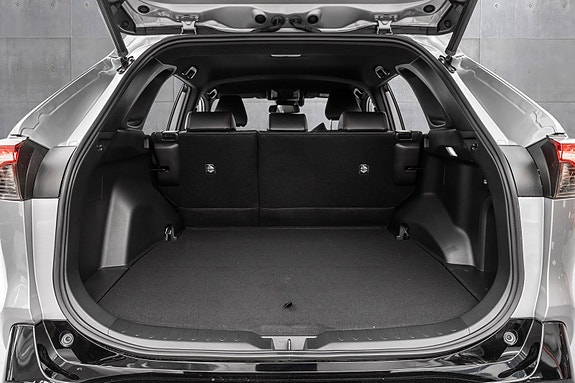 Toyota RAV4 Plug-in Hybrid 22 of 25